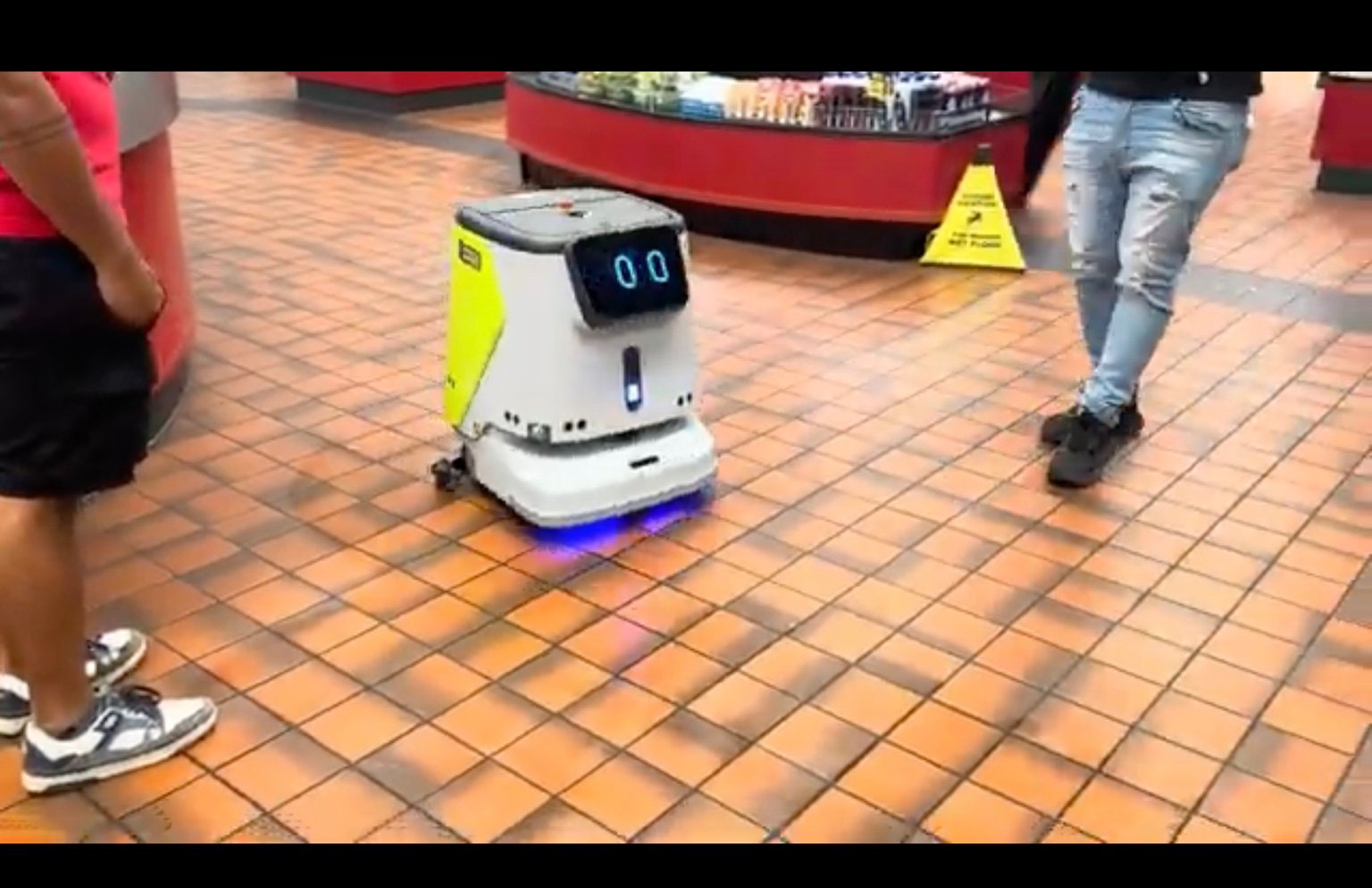 Autonomous cleaning robot in convenience retail store